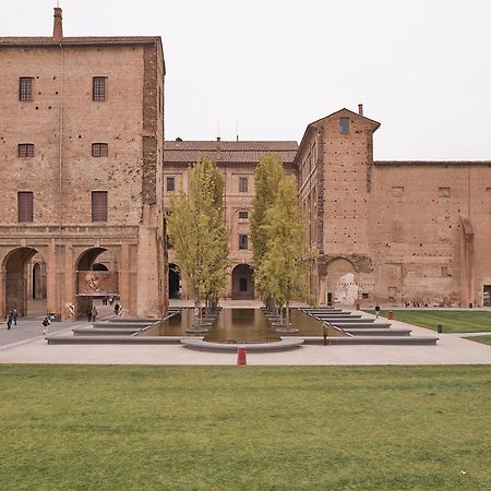 Appartamento Luxury 6 Al Duomo Di Parma Esterno foto